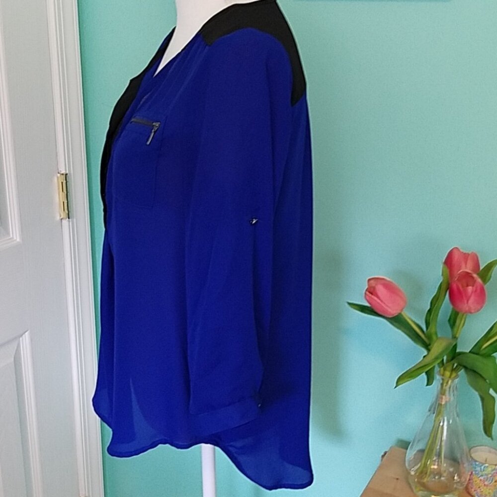 Blouse - Picture 4 of 6